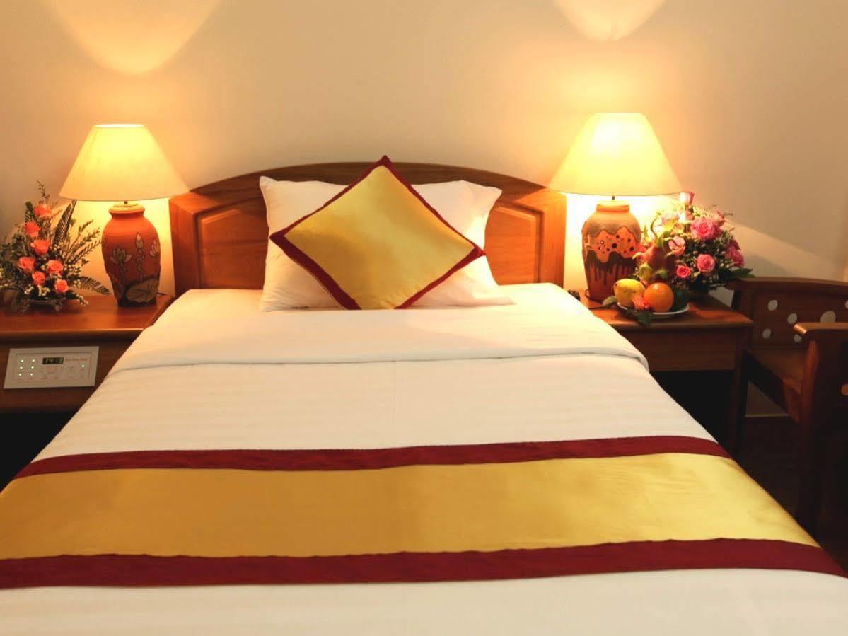 Vien Dong Hotel Nha Trang Esterno foto