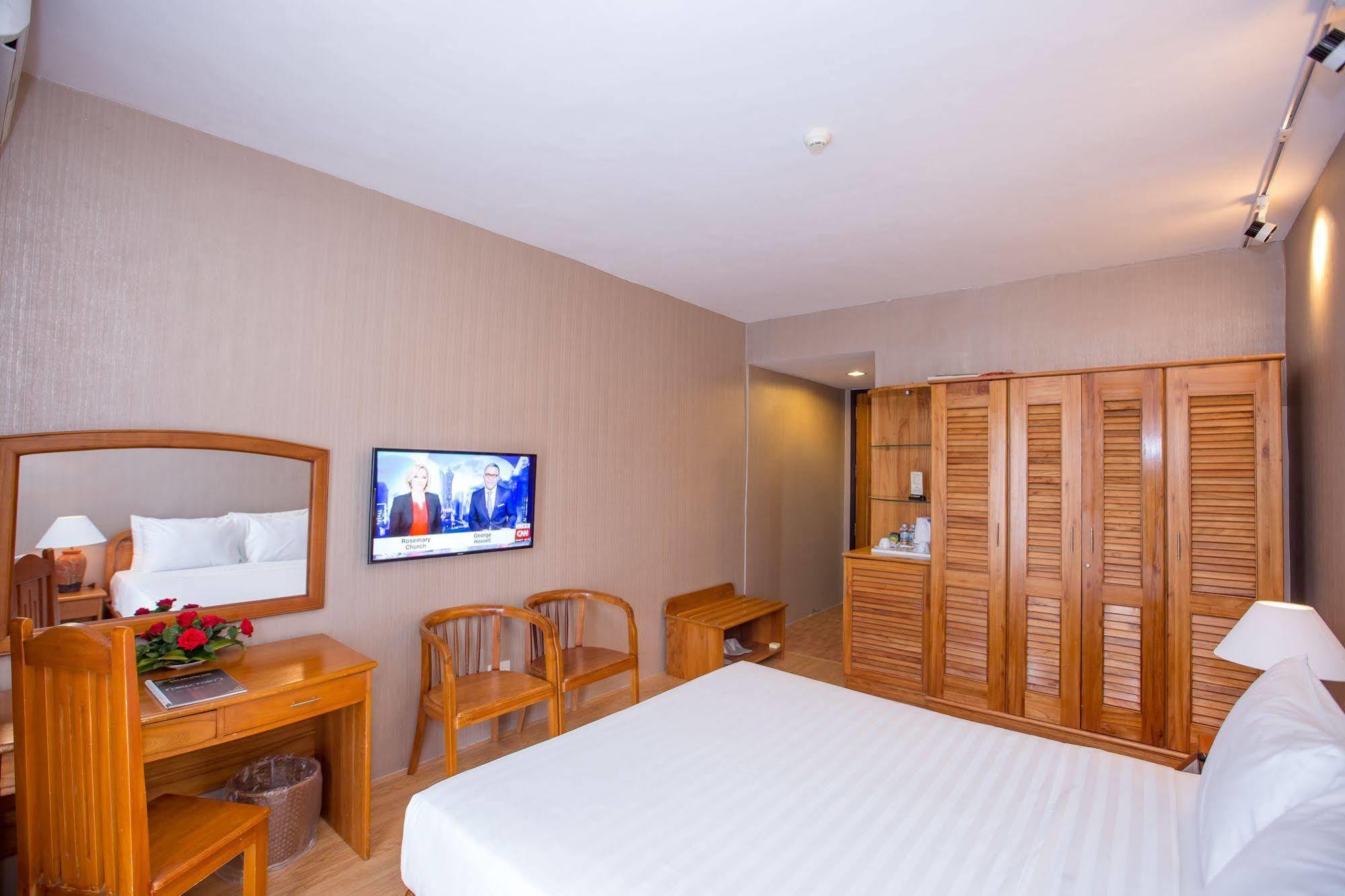 Vien Dong Hotel Nha Trang Esterno foto